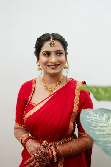 A smile she did not plan — Likitha & Arun, Shivamogga